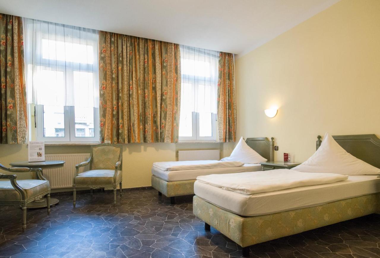 Hotel Alexandra Plauen Esterno foto