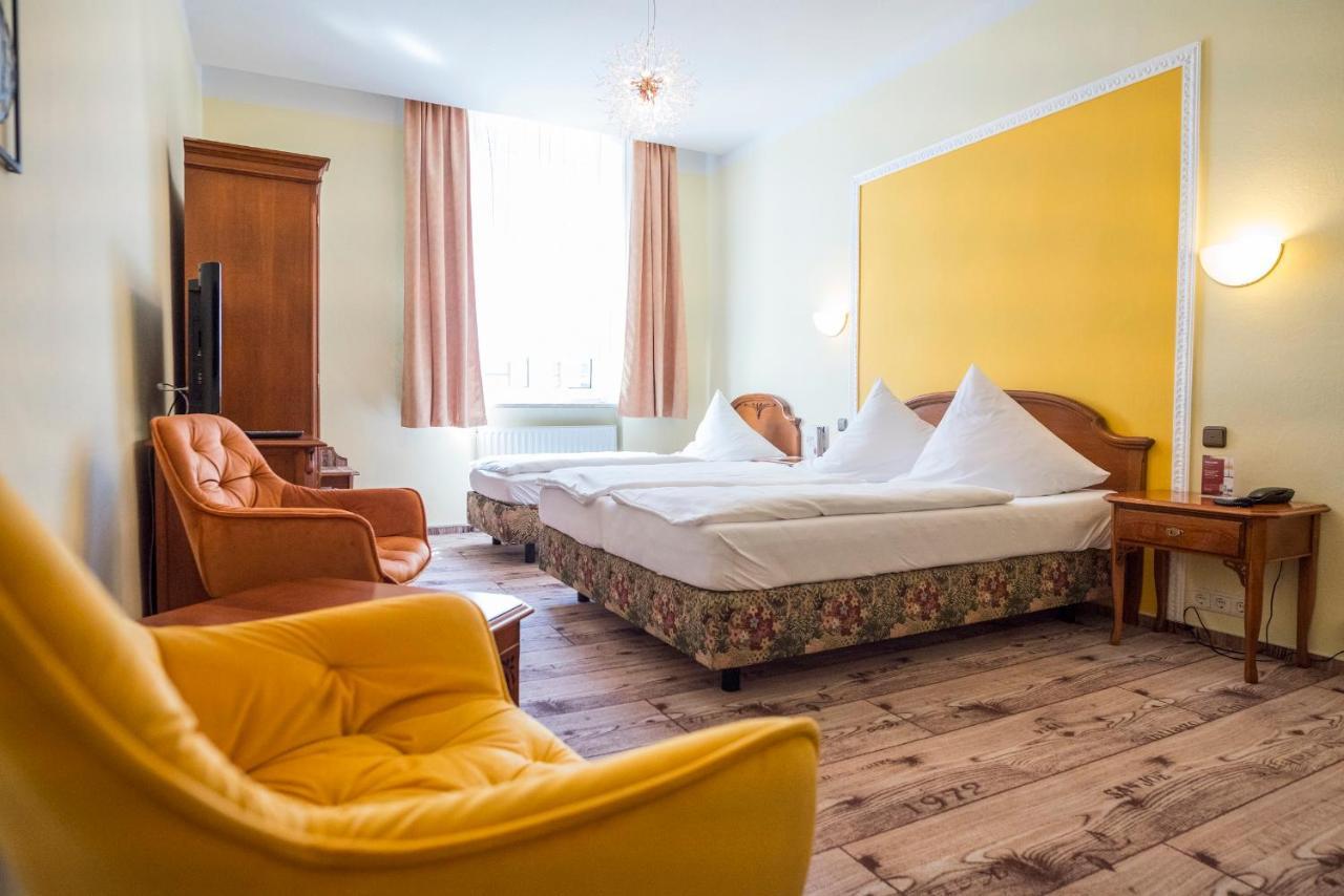 Hotel Alexandra Plauen Esterno foto